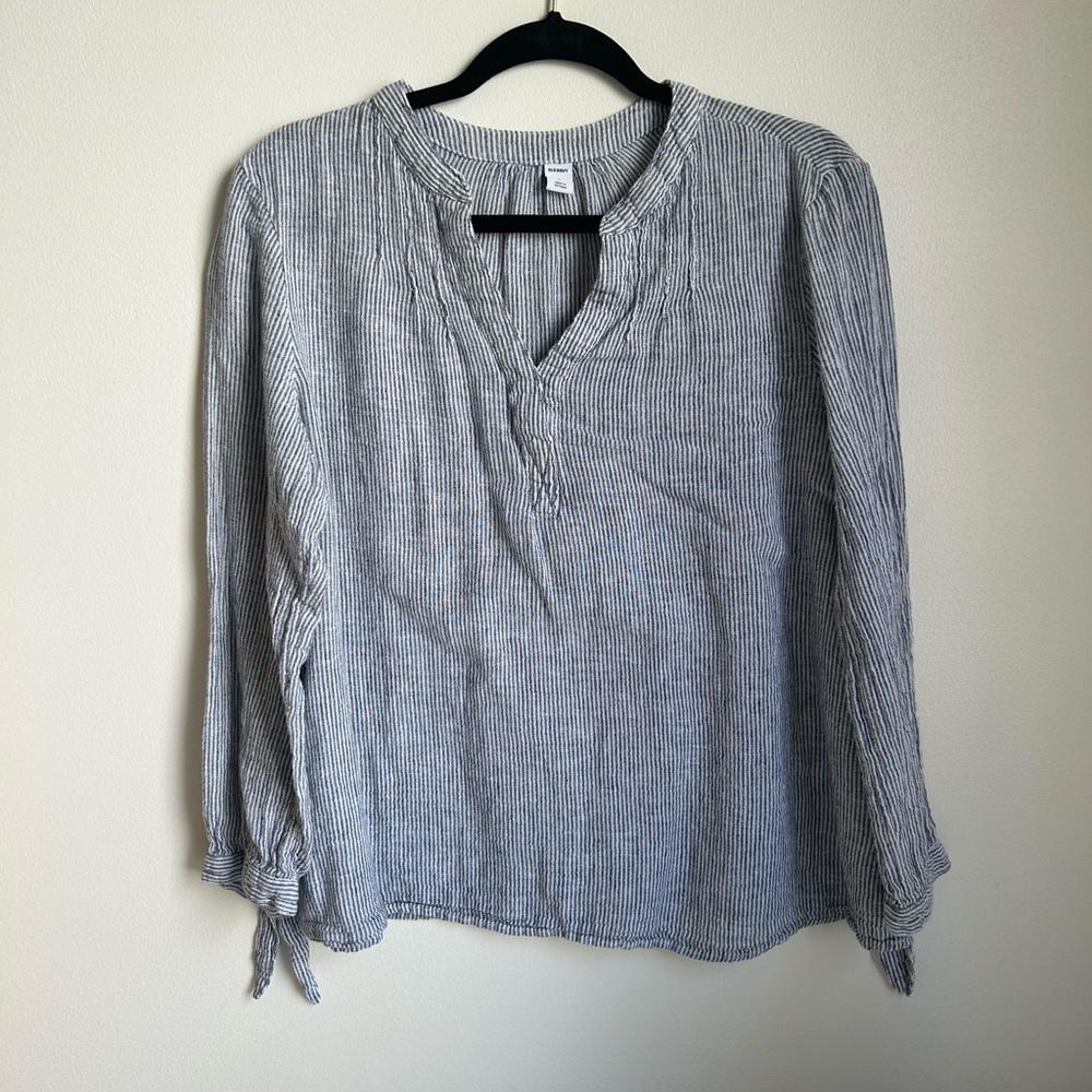 Old Navy striped shirt large